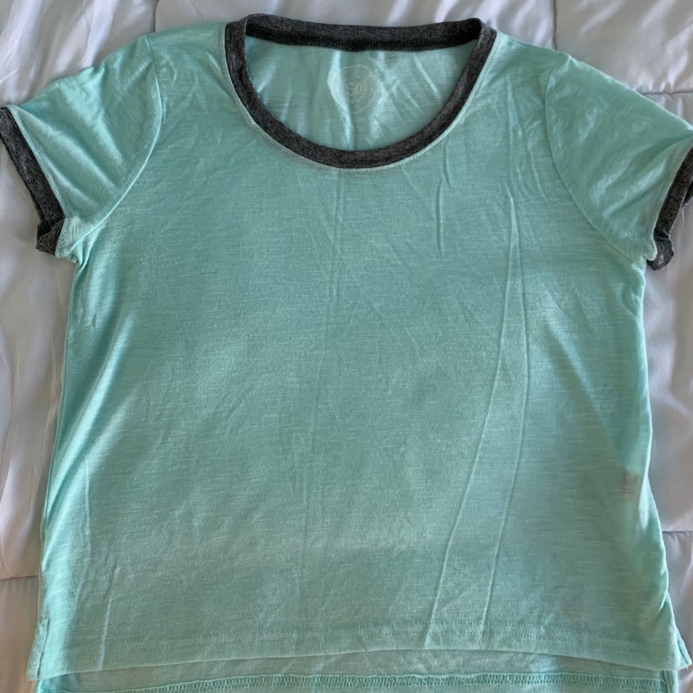 Short sleeve tee